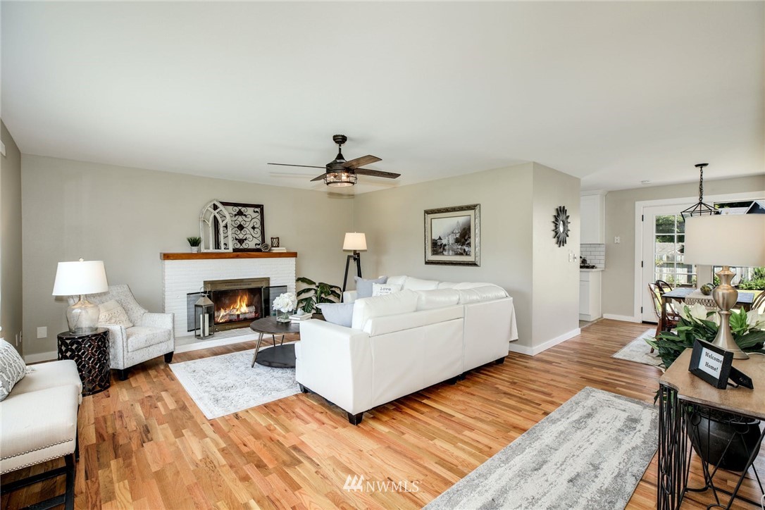 3624 Northeast 14th Street Renton, WA 98056 - Photo 7 of 37 Gallery Image 7