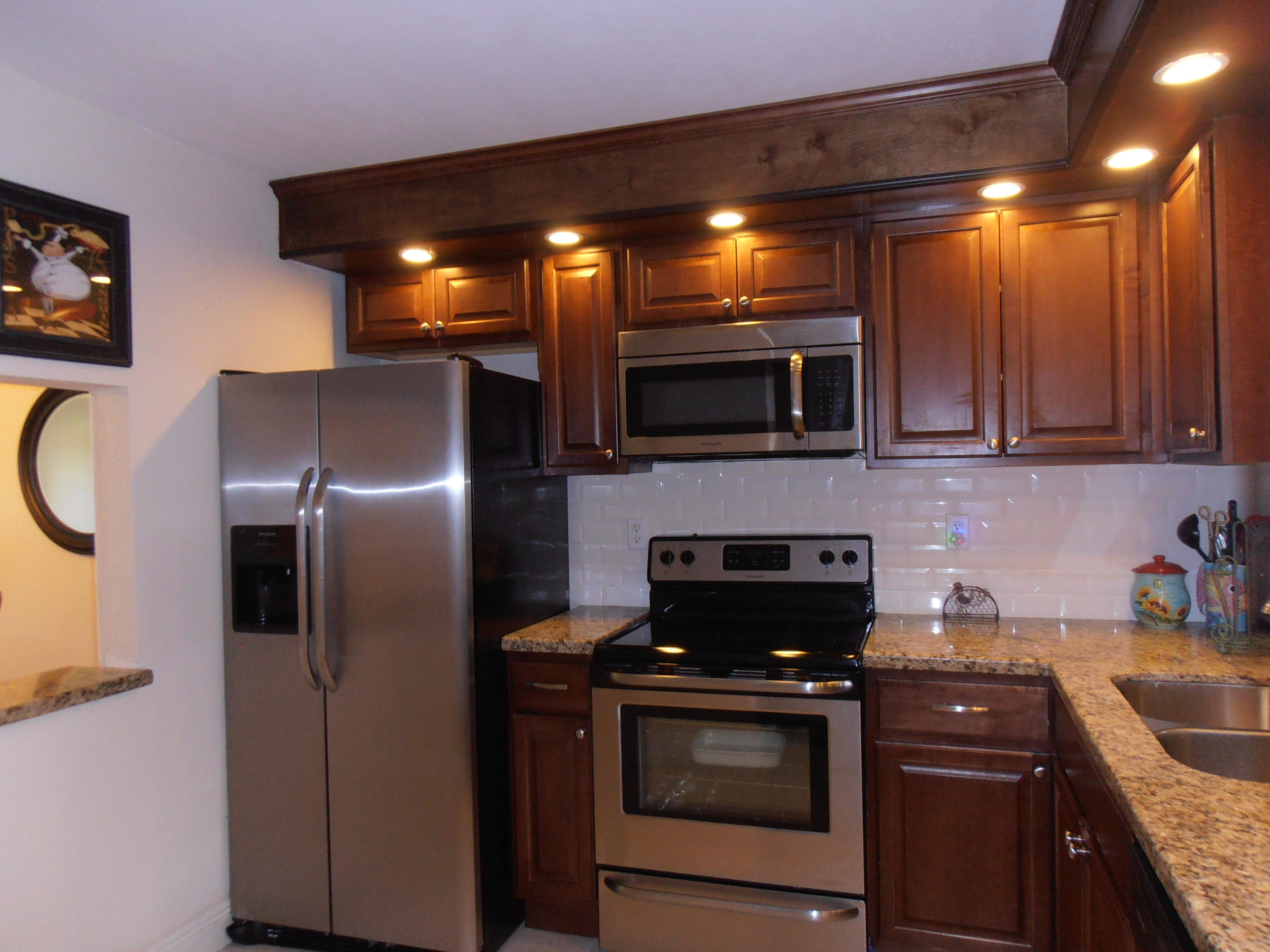 9300 Southwest 8th Street, Unit 101 Boca Raton, FL 33428 - Photo 4 of 25 PC110857