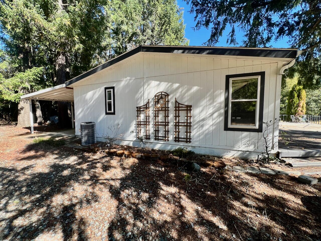 950 Thompson Creek Road Selma, OR 97538 - Photo 2 of 24 IMG_7427