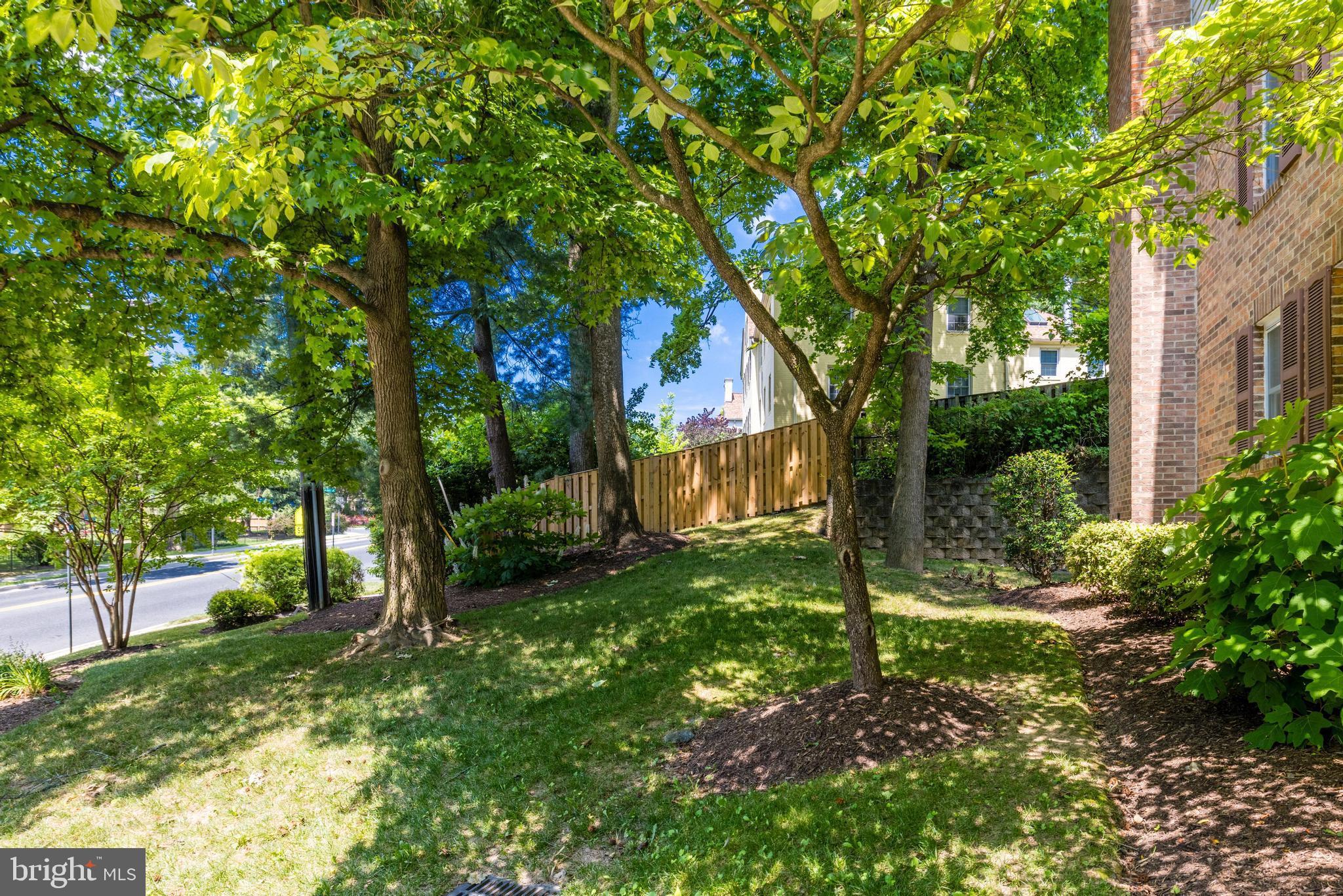 2135 Derby Ridge Lane, Unit 11 Silver Spring, MD 20910 - Photo 40 of 42