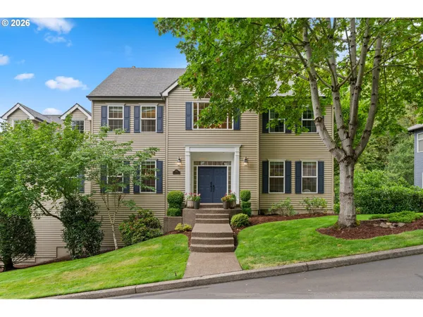 $1,195,000 | 1 Creekside Terrace, Lake Oswego, OR 97035