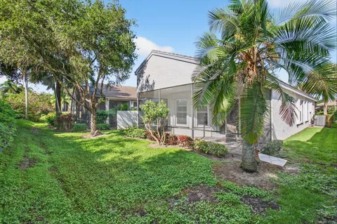 $499,900 | 7102 Prado Lake Drive, Delray Beach, FL 33446