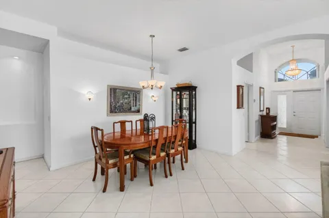 $499,900 | 7102 Prado Lake Drive, Delray Beach, FL 33446