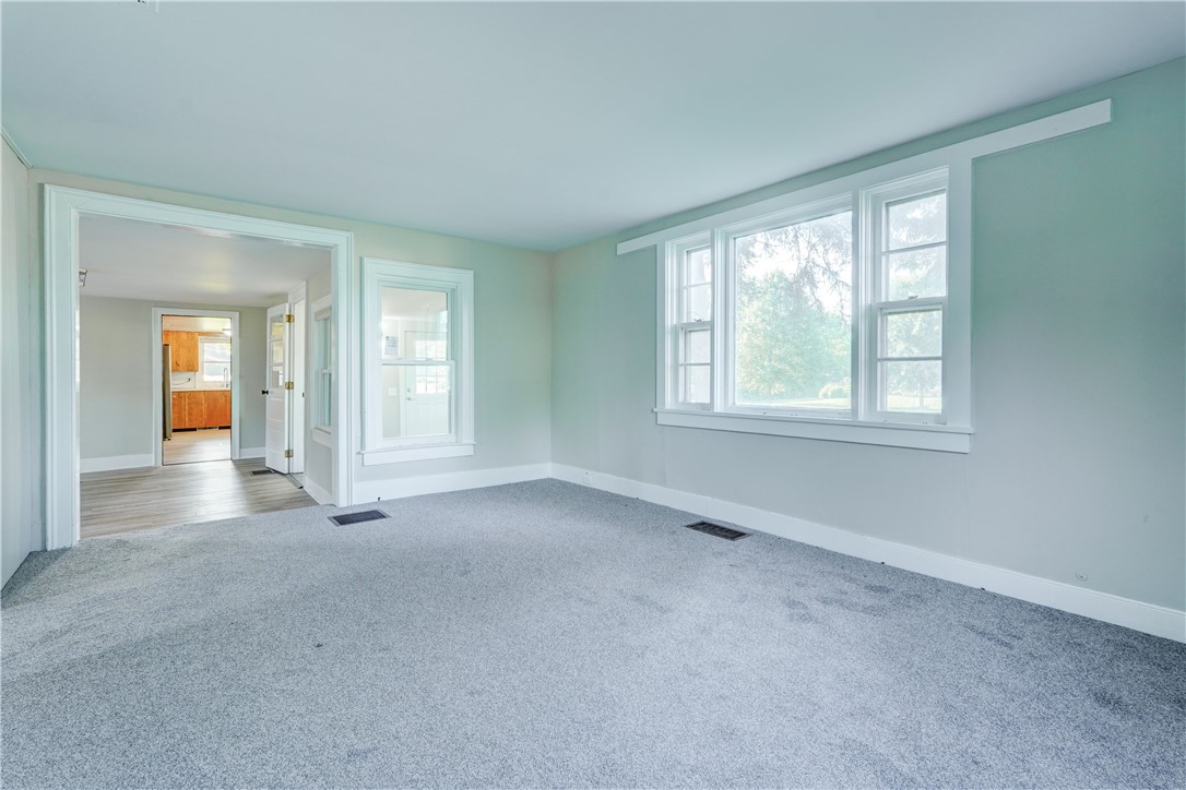 5544 Holtz Road Farmington, NY 14425 - Photo 17 of 43 Gallery Image 17