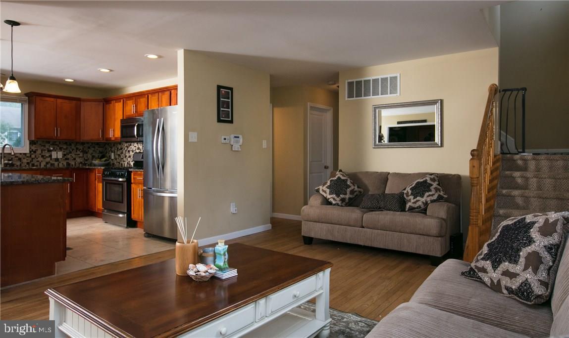 117 Bark Road Manahawkin, NJ 08050 - Photo 5 of 21