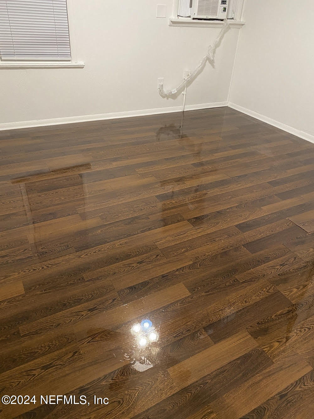 725 Cherokee Street Jacksonville, FL 32205 - Photo 40 of 41 a view of a room with an empty space