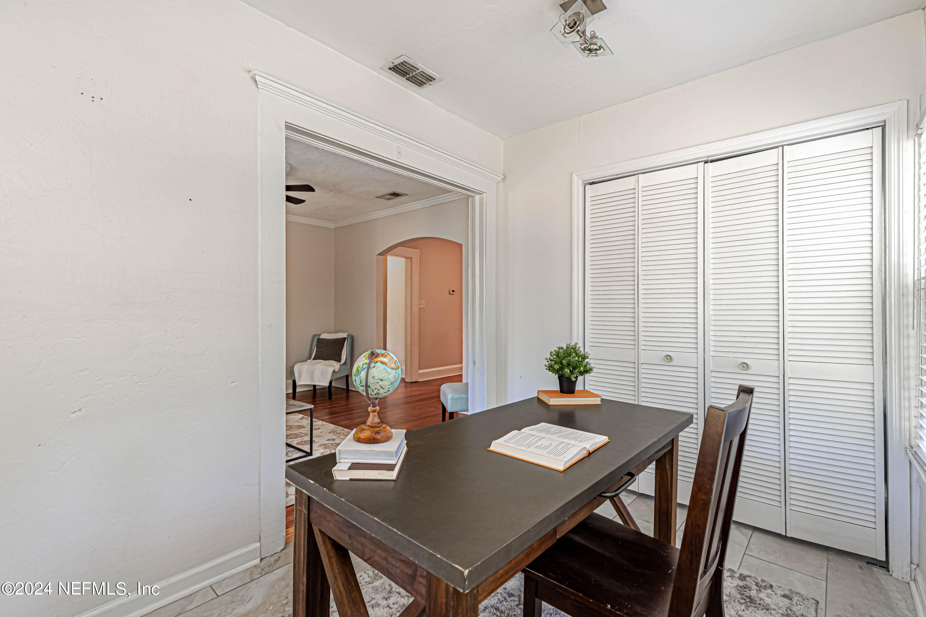 725 Cherokee Street Jacksonville, FL 32205 - Photo 10 of 41 a view of a dining room with furniture