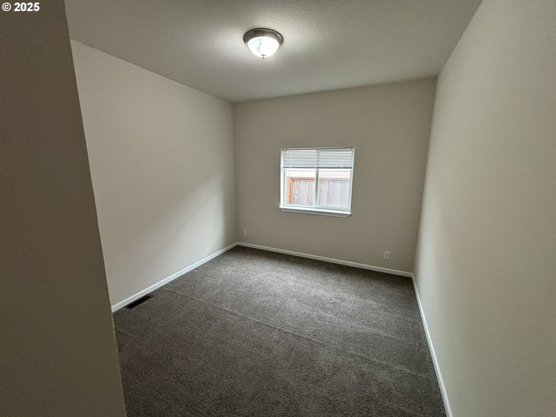 5270 Nopal Street Florence, OR 97439 - Photo 15 of 26