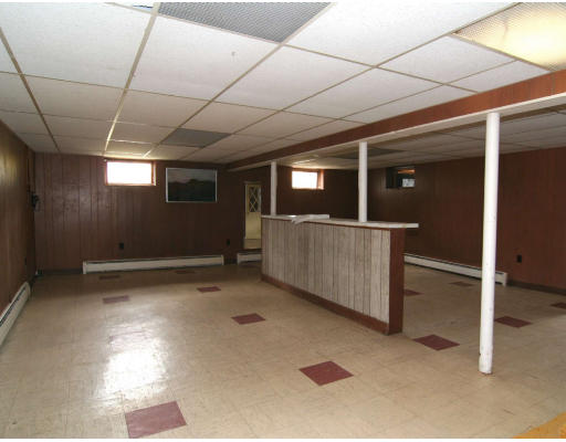 50 Robinson Road Woburn, MA 01801 - Photo 7 of 9 Gallery Image 7