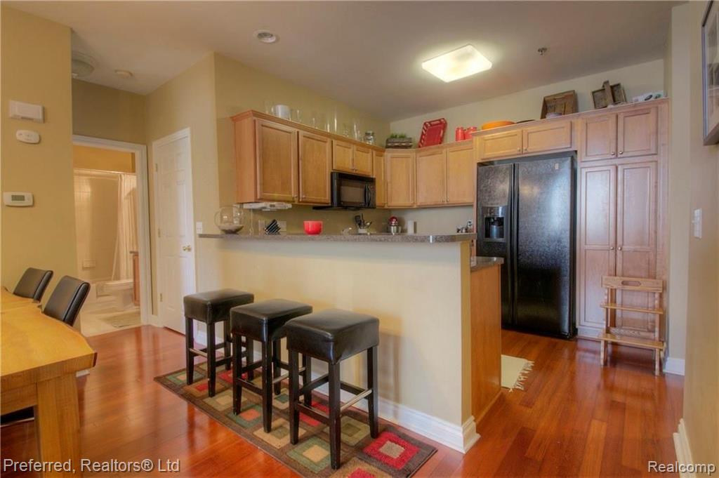 45459 North Stonewood Road Canton, MI 48187 - Photo 15 of 30