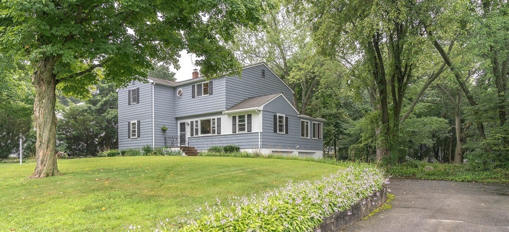 4 Wyman Road Lexington, MA 02420 - Photo 1 of 28