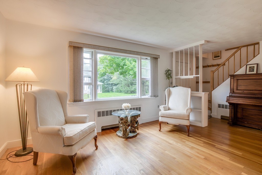4 Wyman Road Lexington, MA 02420 - Photo 5 of 28