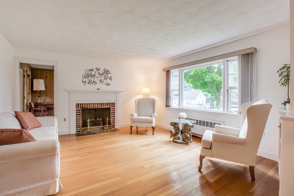 4 Wyman Road Lexington, MA 02420 - Photo 6 of 28