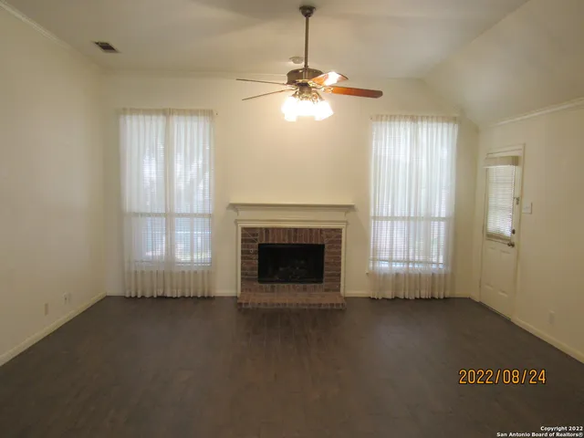 $1,750 | 9415 Pine Arbor, San Antonio, TX 78254