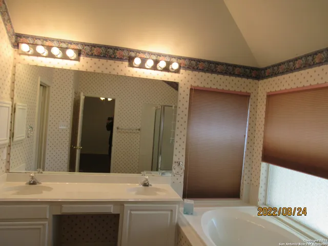 $1,750 | 9415 Pine Arbor, San Antonio, TX 78254