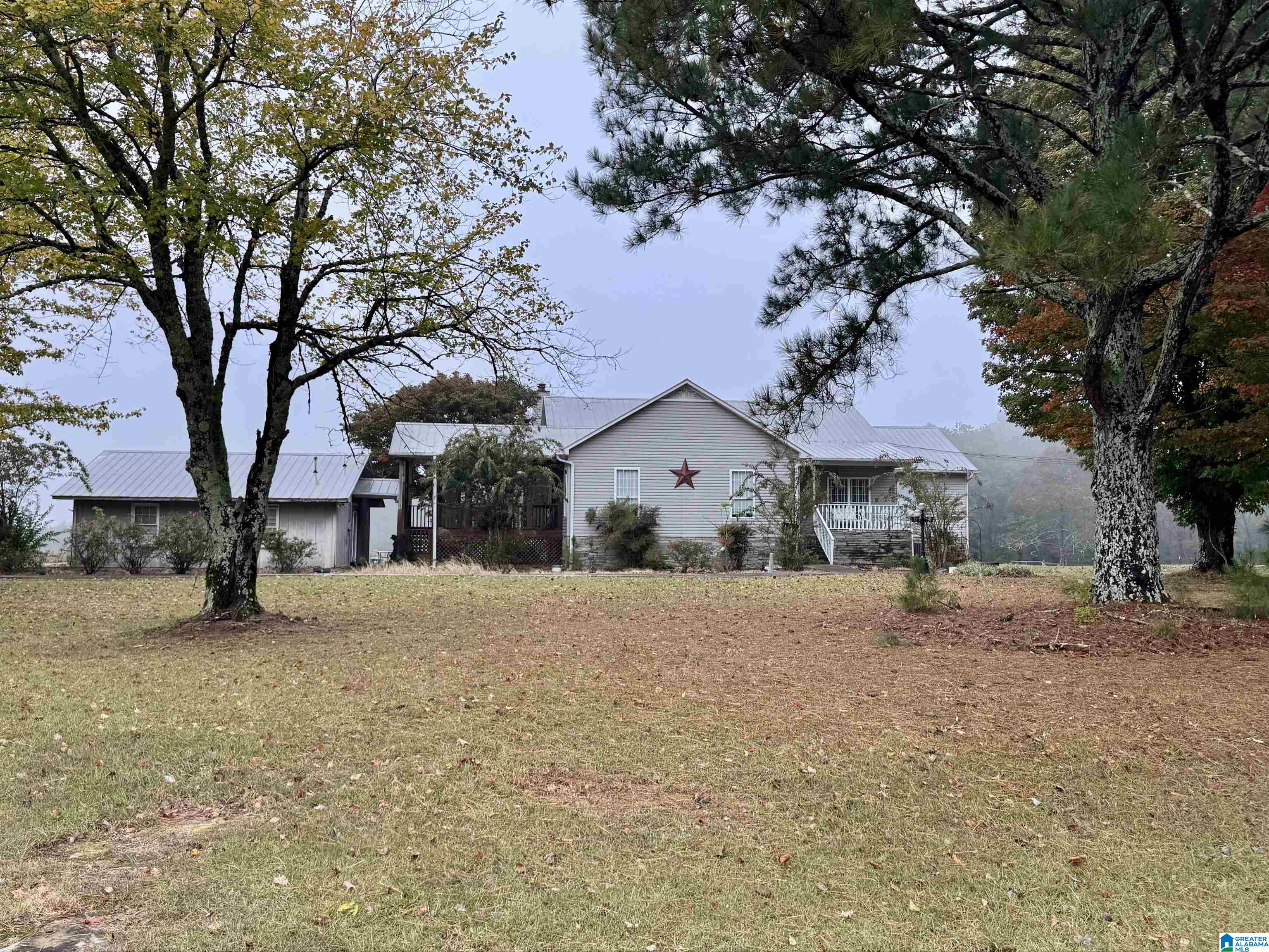 2405 Cliff Springs Road Oneonta, AL 35121 - Photo 6 of 57 Gallery Image 6