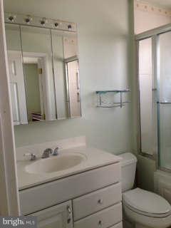 11203 Lombardy Road Silver Spring, MD 20901 - Photo 13 of 30 Bath (Master)