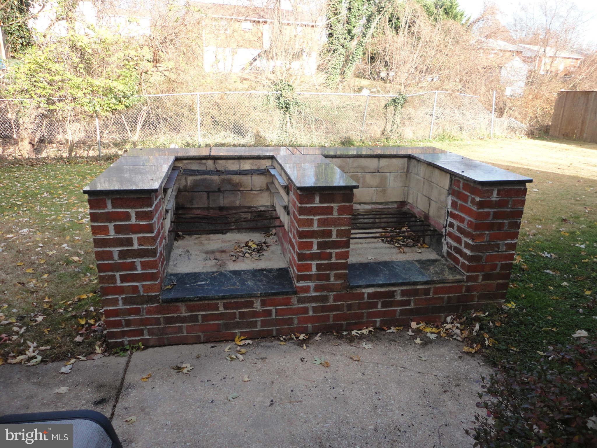 11203 Lombardy Road Silver Spring, MD 20901 - Photo 29 of 30 Exterior (Rear)