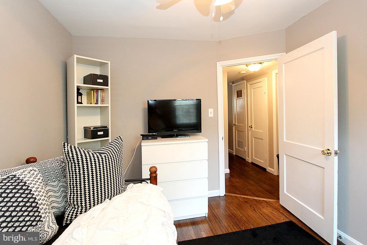 103 Adclare Road Rockville, MD 20850 - Photo 18 of 29 Bedroom