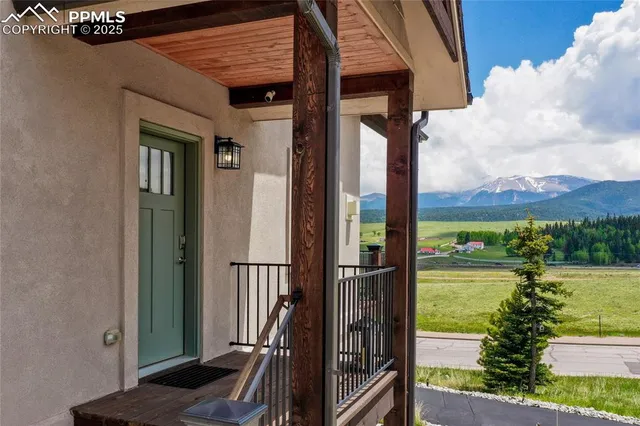 $825,000 | 407 Meadow Park Drive, Divide, CO 80814