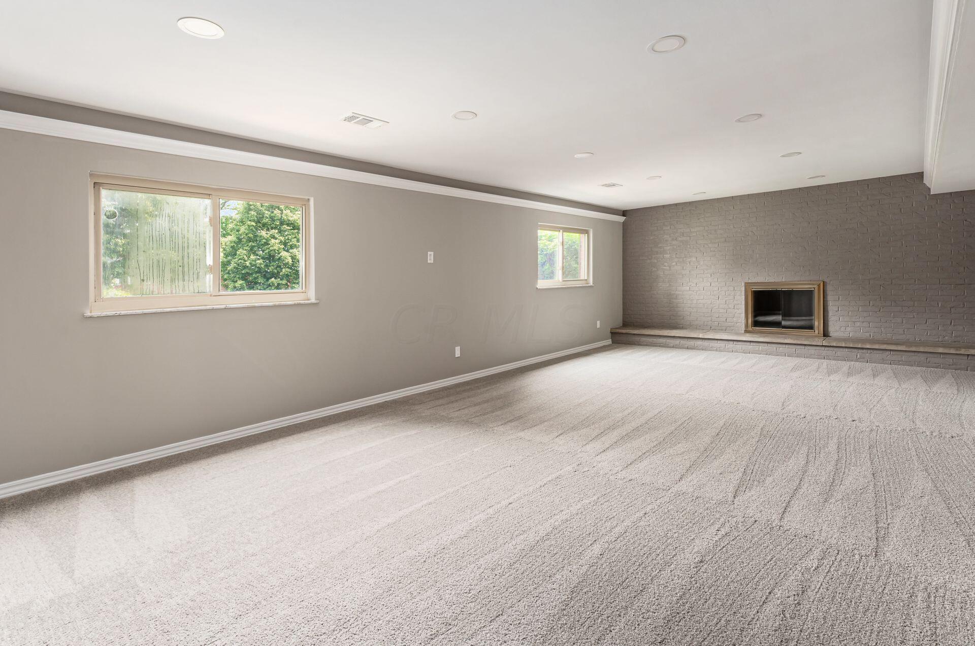 1767 Kenwick Road Columbus, OH 43209 - Photo 23 of 36 Family Room