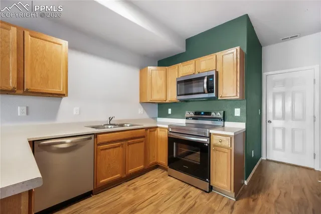 $313,500 | 812 Hailey Glenn View, Colorado Springs, CO 80916