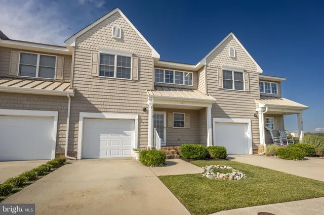 $279,900 | 111 Sunset Circle, Unit 111E, Crisfield, MD 21817