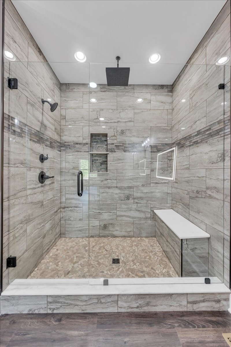 71 Brinkley Road Wartrace, TN 37183 - Photo 22 of 42 a view of a bathroom