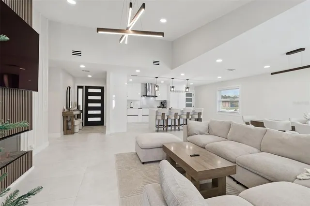 $599,000 | 7853 Sundown Drive North, St. Petersburg, FL 33709