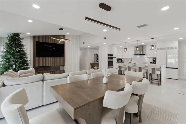 $599,000 | 7853 Sundown Drive North, St. Petersburg, FL 33709