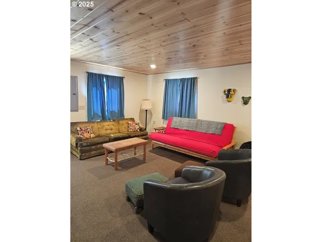 $150,000 | 970 2nd Street, North Powder, OR 97867