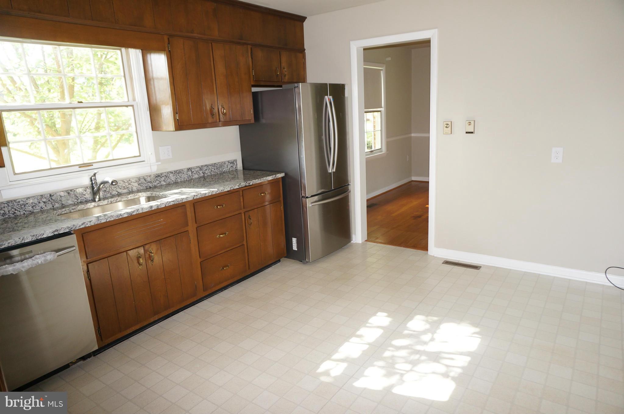 7932 Edgewood Farm Road Frederick, MD 21702 - Photo 4 of 30 Kitchen