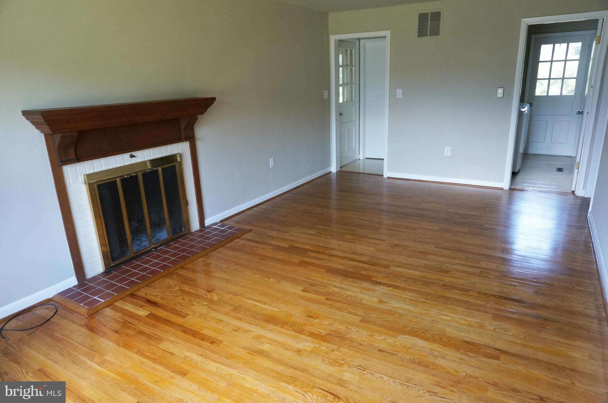 7932 Edgewood Farm Road Frederick, MD 21702 - Photo 9 of 30 Family Room