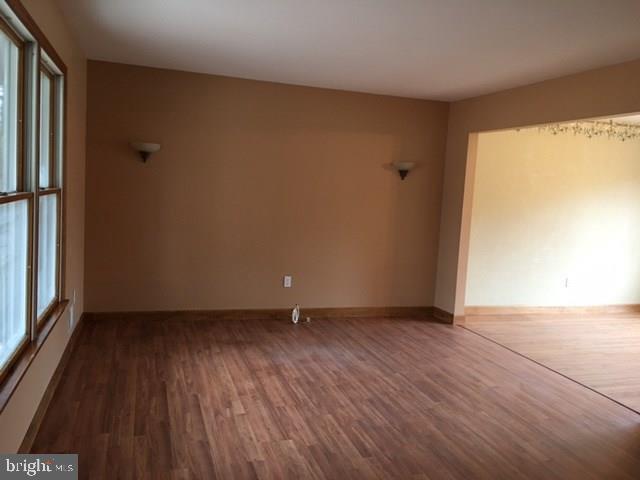 11 South Hope Chapel Road Jackson, NJ 08527 - Photo 2 of 15 Gallery Image 2