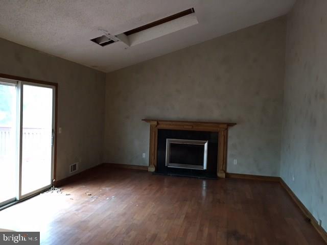11 South Hope Chapel Road Jackson, NJ 08527 - Photo 4 of 15 Gallery Image 4