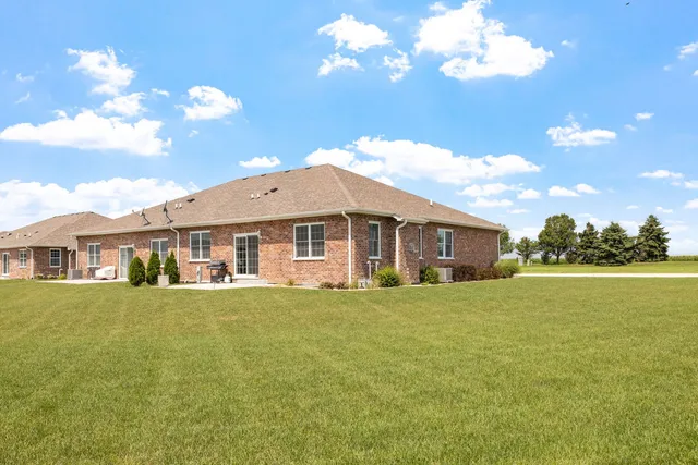 $440,000 | 13813 McKenna Court, Manhattan, IL 60442