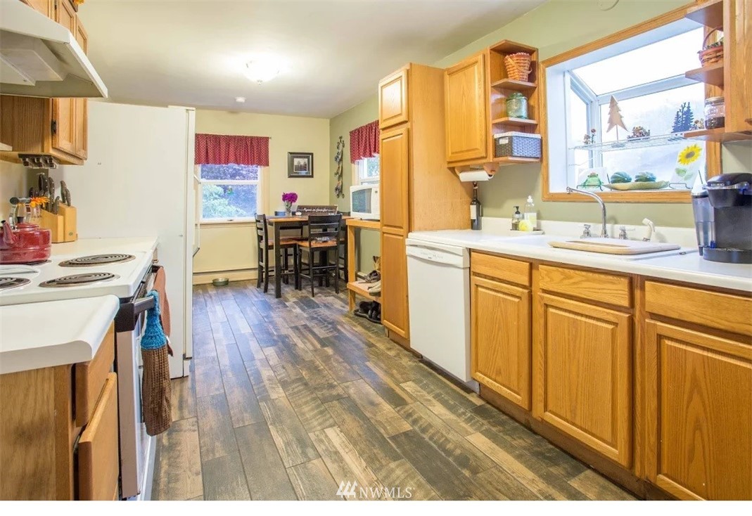 1846 Newkirk Road Ferndale, WA 98248 - Photo 9 of 21 Gallery Image 9