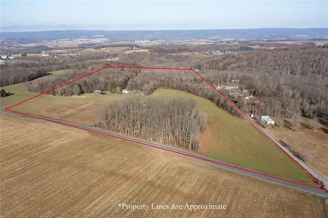 $330,000 | 7355 Penn Avenue, Somerset, PA 15501