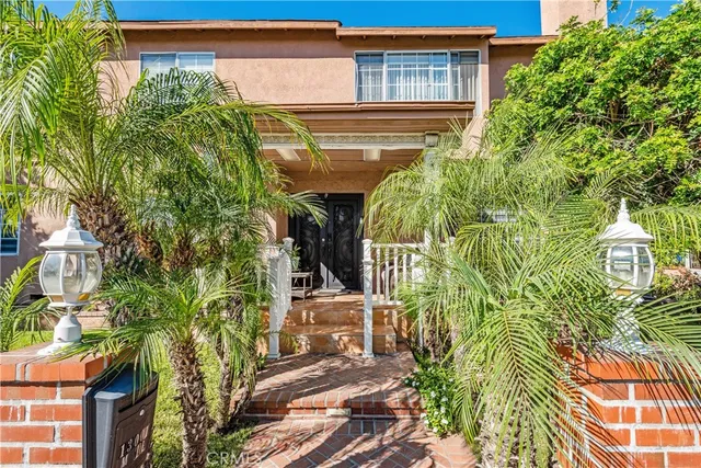 $1,550,000 | 13001 Debby Street, Valley Glen, CA 91401