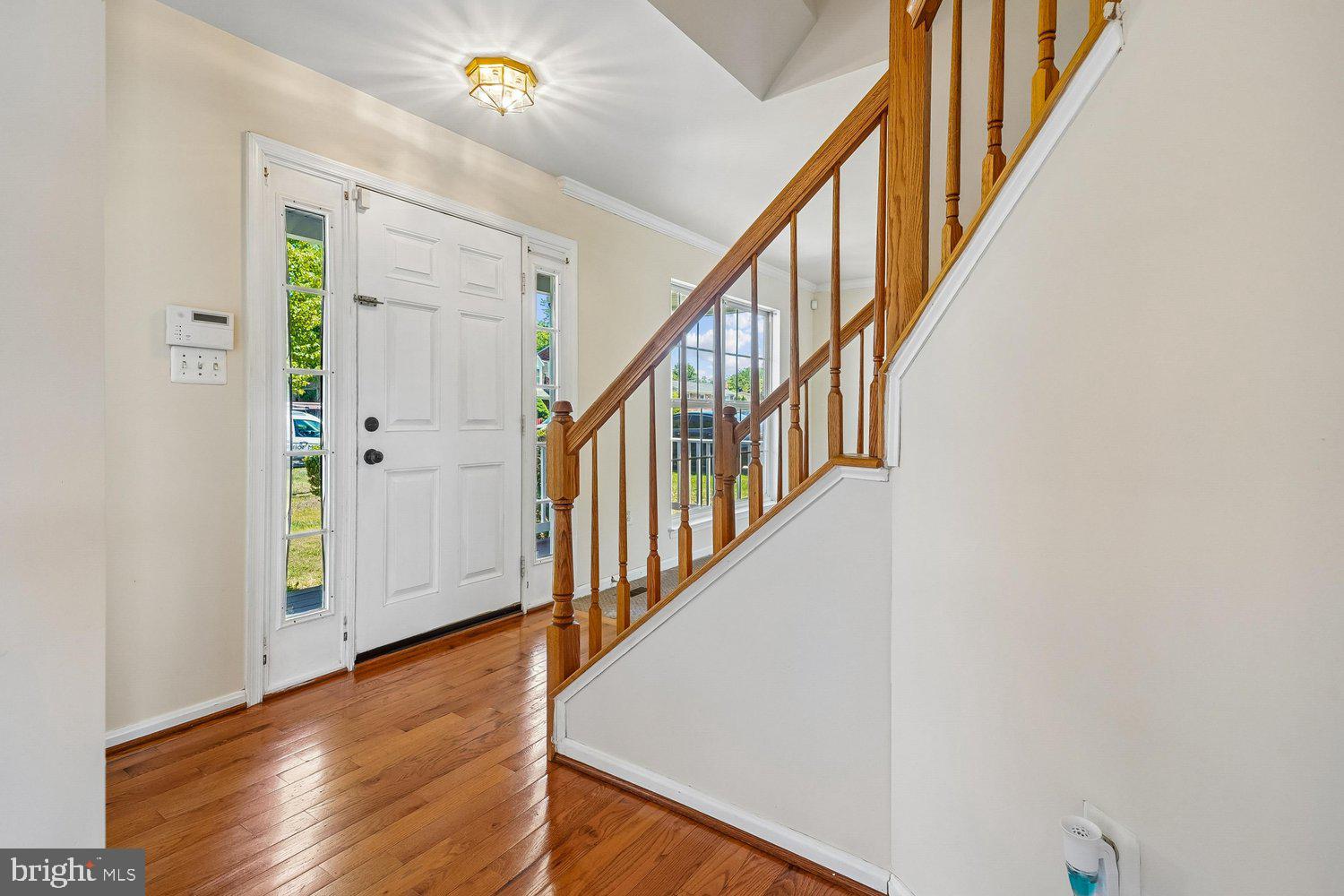 14677 Cloverdale Road Woodbridge, VA 22193 - Photo 8 of 72 Entry