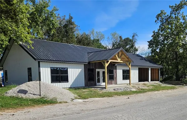 $150,000 | 801 East Park Street, Rich Hill, MO 64779
