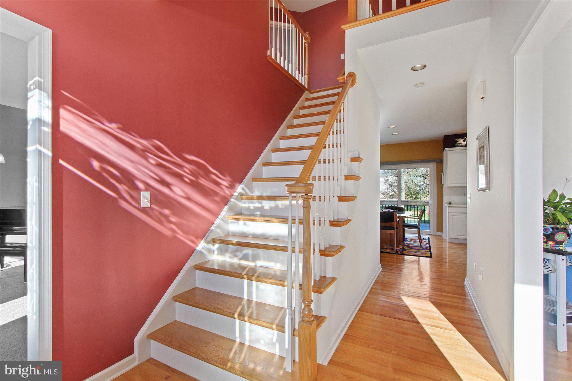 6410 Dublin Road Harrisburg, PA 17111 - Photo 2 of 30 Foyer