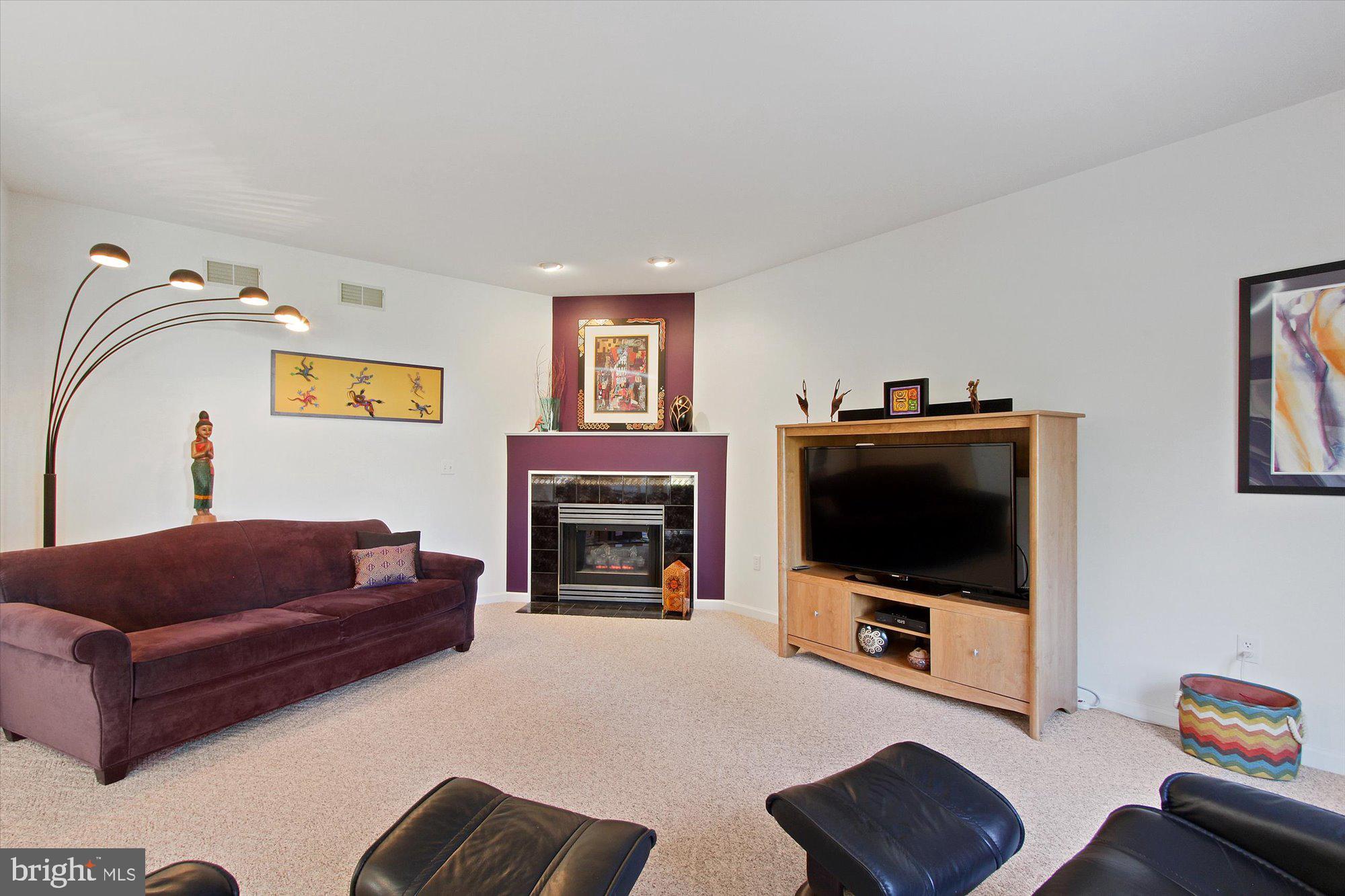 6410 Dublin Road Harrisburg, PA 17111 - Photo 5 of 30 Family Room