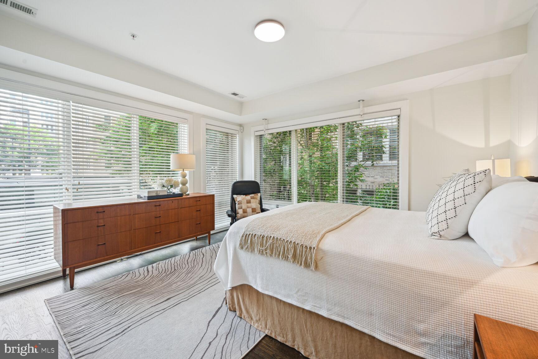 2014 Kalorama Road Northwest, Unit 6 Washington, DC 20009 - Photo 11 of 20 Gallery Image 11