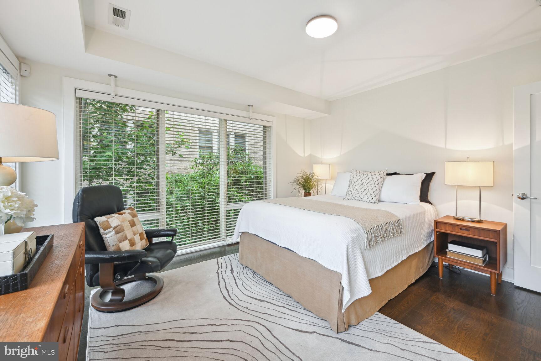 2014 Kalorama Road Northwest, Unit 6 Washington, DC 20009 - Photo 12 of 20 Gallery Image 12