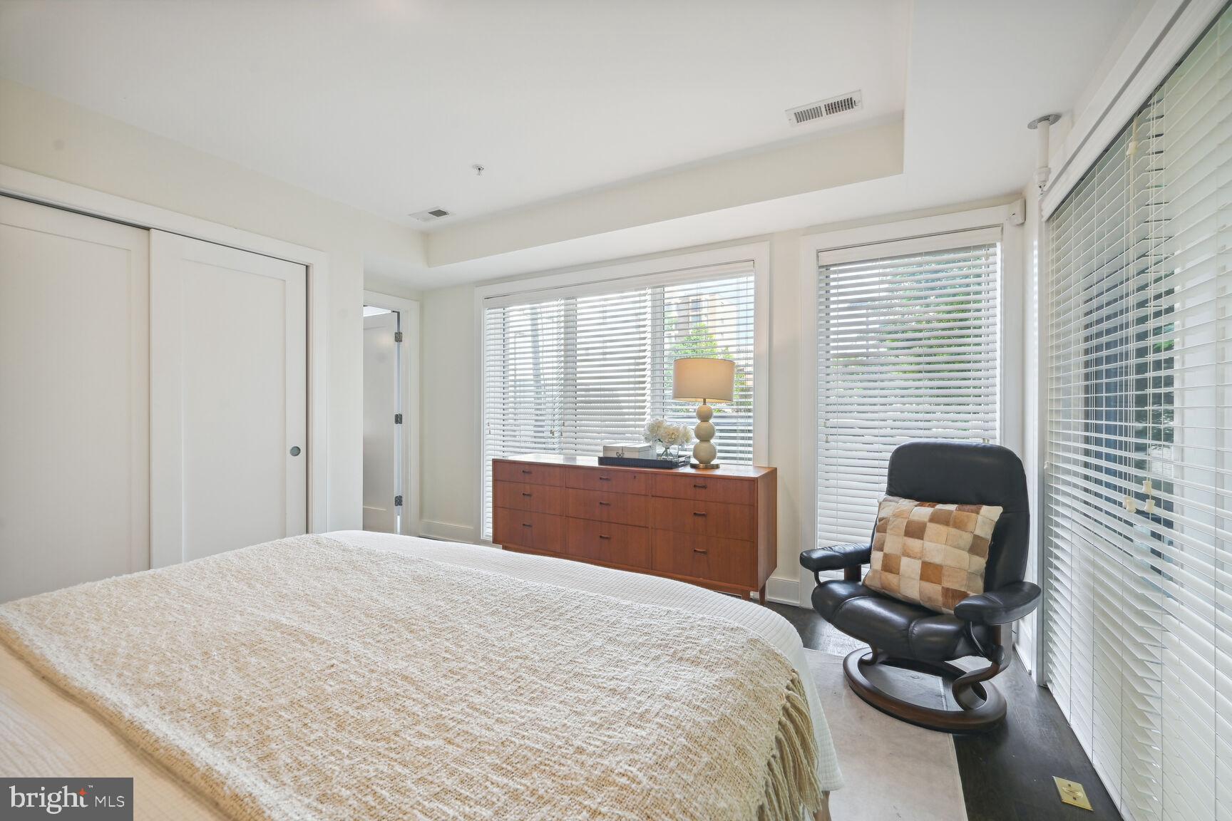 2014 Kalorama Road Northwest, Unit 6 Washington, DC 20009 - Photo 14 of 20 Gallery Image 14