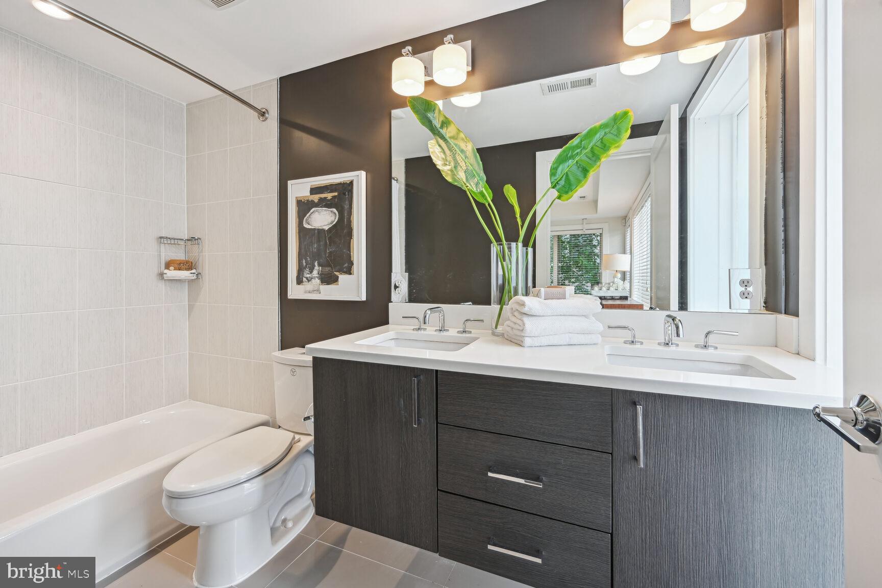 2014 Kalorama Road Northwest, Unit 6 Washington, DC 20009 - Photo 18 of 20 Gallery Image 18