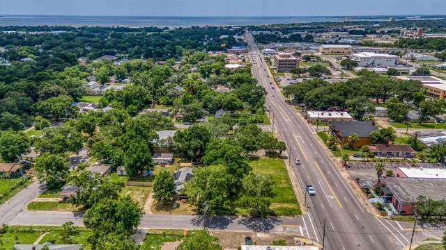 $329,000 | 320 North Pace Boulevard, Pensacola, FL 32501