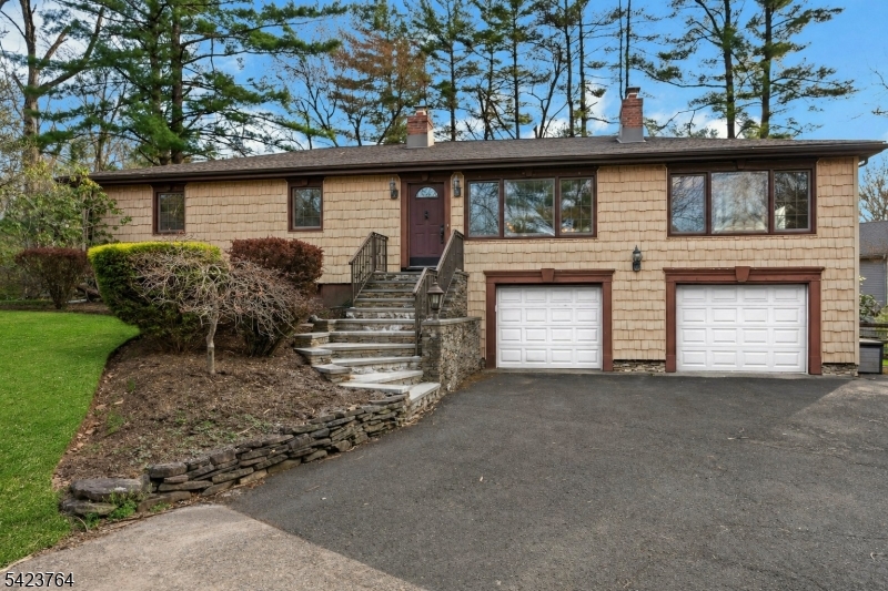 43 King George Road Warren, NJ 07059 - Photo 3 of 35