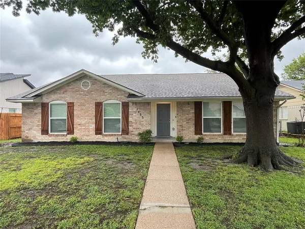 $2,200 | 1733 Leicester Street, Garland, TX 75044